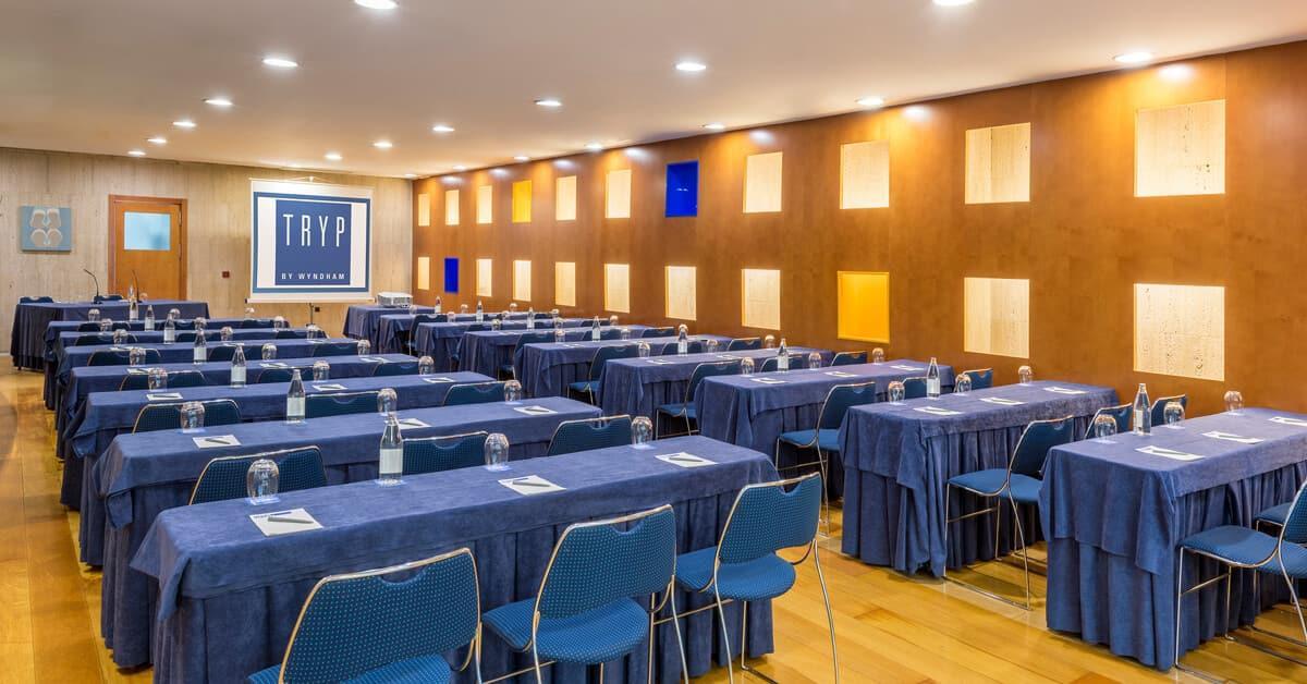 Hotel Castellon Center Affiliated By Melia كاستيون ذي لا بلاند المظهر الخارجي الصورة