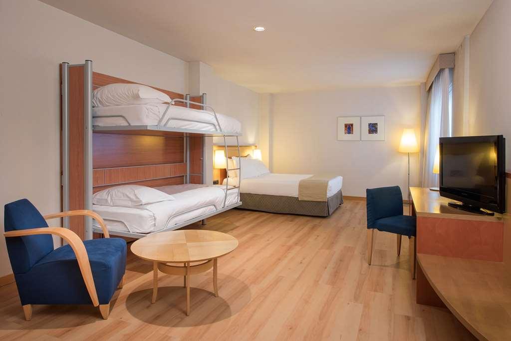 Hotel Castellon Center Affiliated By Melia كاستيون ذي لا بلاند الغرفة الصورة